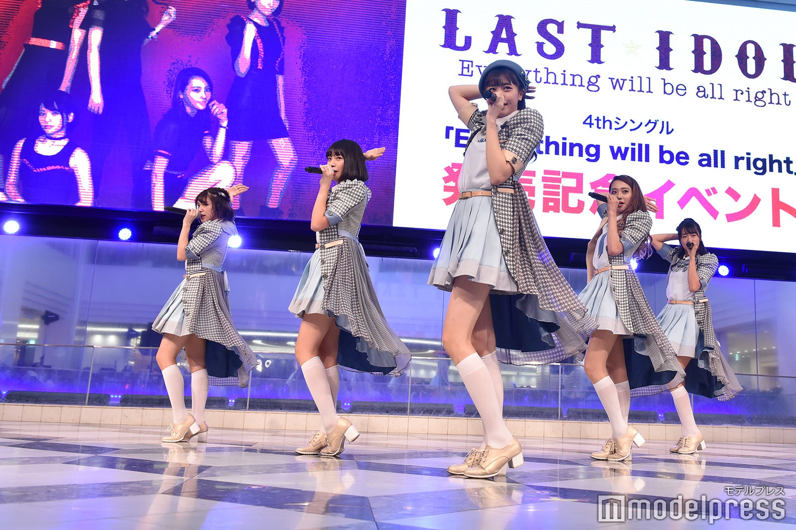 LaLuce（左から：長月翠、大石夏摘、阿部菜々実、安田愛里、鈴木遥夏）
（C）モデルプレス