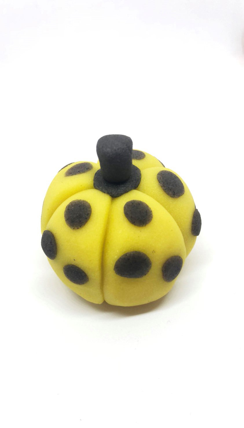 座・パンプキン／画像提供：フォーエバー現代美術館 祇園・京都