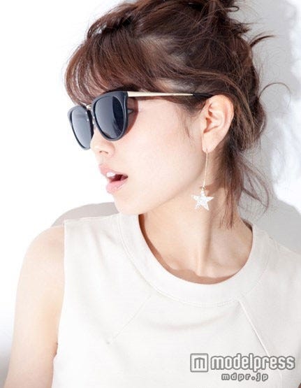 ゴールドポイントサングラス「fifth」1,609円(税込)