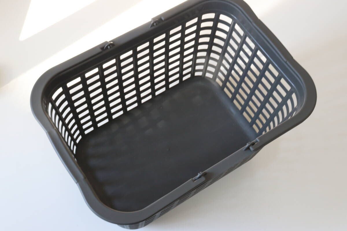 高さが変えられるバスケット