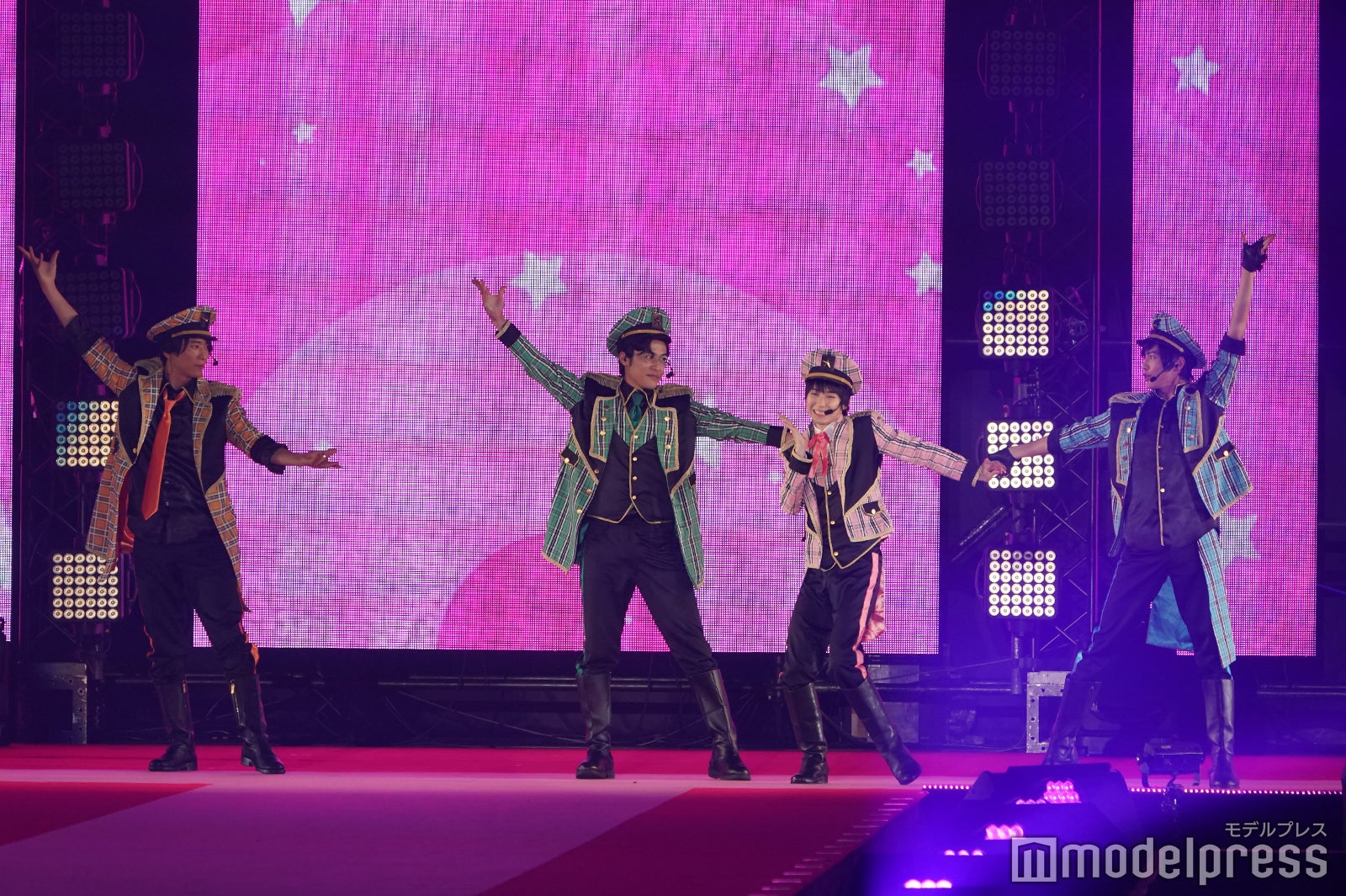 ドルメンX （C）モデルプレス