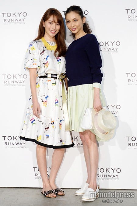 (左から)蛯原友里、押切もえ