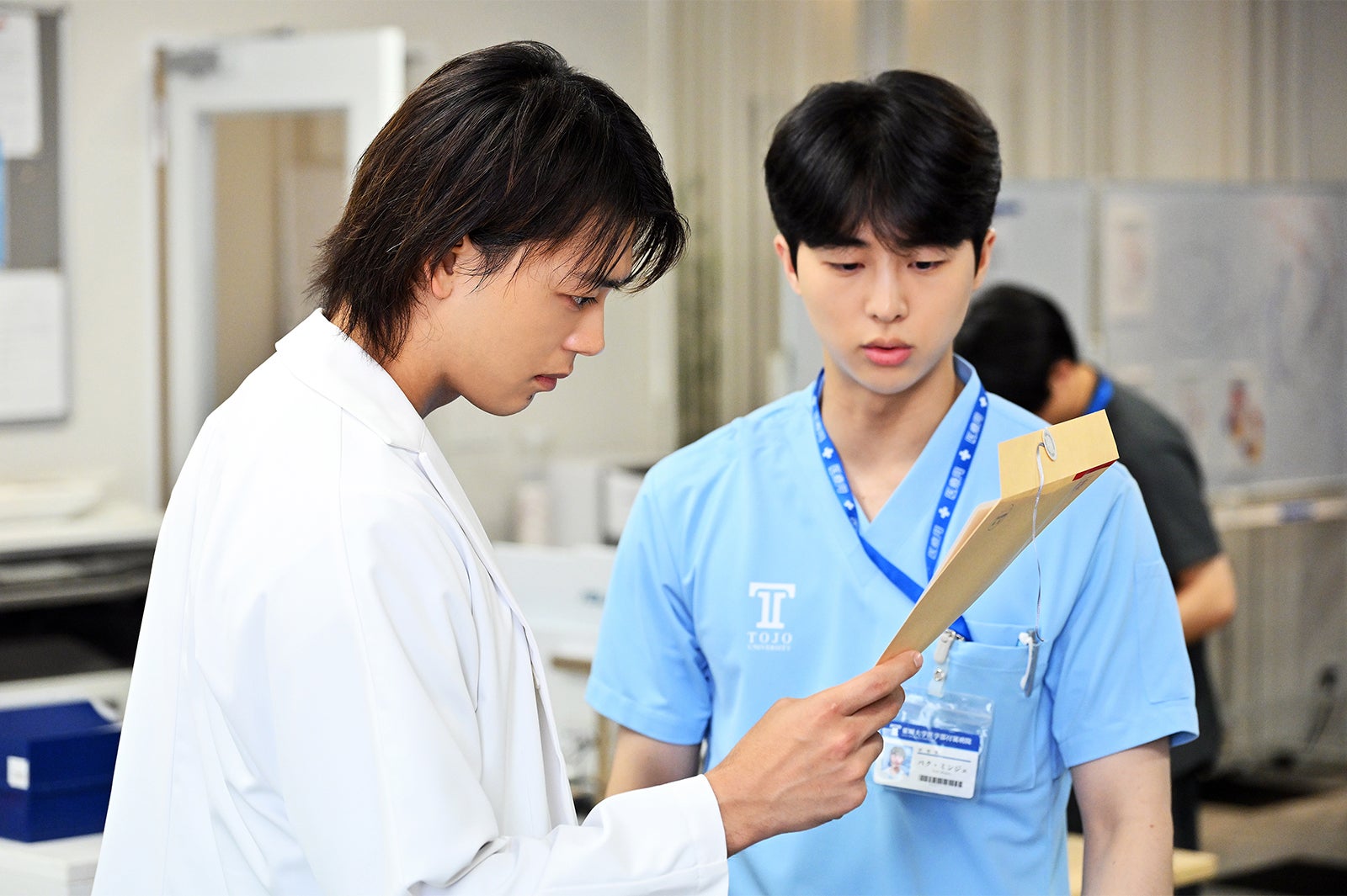 竹内涼真、キム・ムジュン「ブラックペアン シーズン２」第8話より（C）TBS