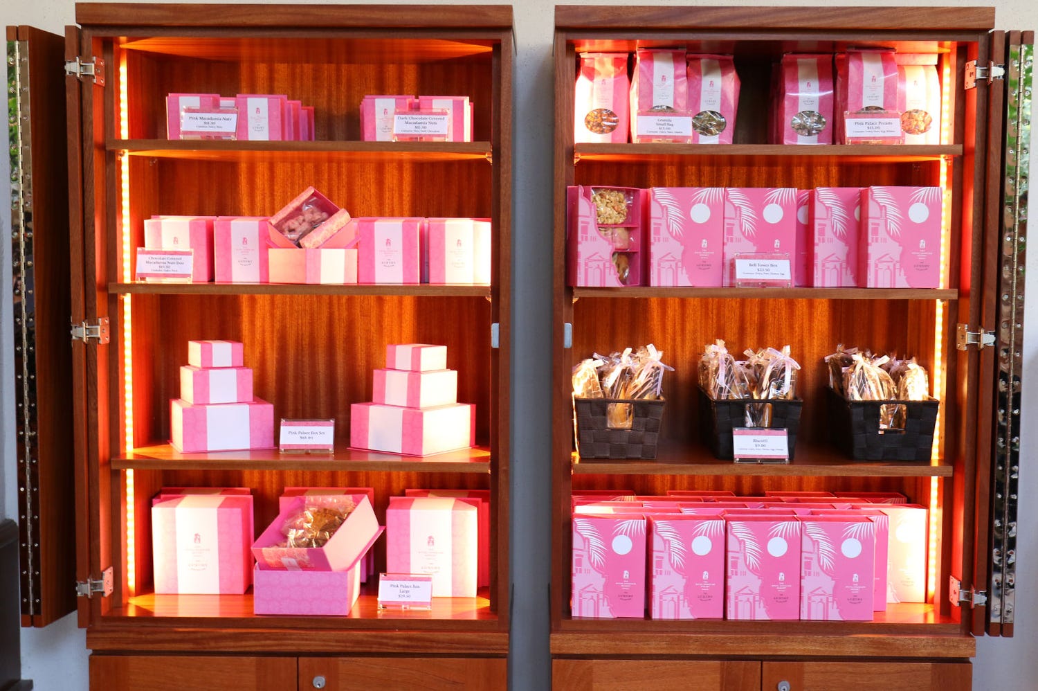 ハワイ「ロイヤルハワイアンホテル」に胸キュンピンクカラーの新ベーカリーが誕生