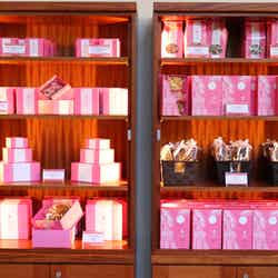 ハワイ「ロイヤルハワイアンホテル」に胸キュンピンクカラーの新ベーカリーが誕生