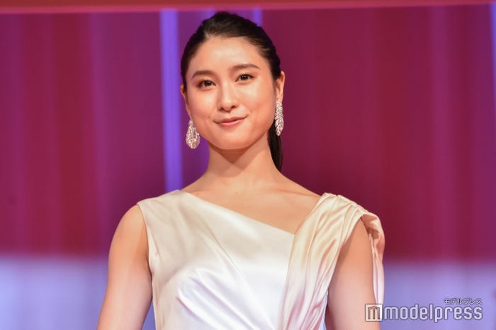 土屋太鳳(C)モデルプレス