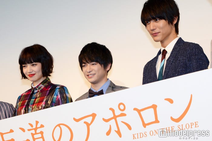 (左から)小松菜奈、知念侑李、中川大志(C)モデルプレス