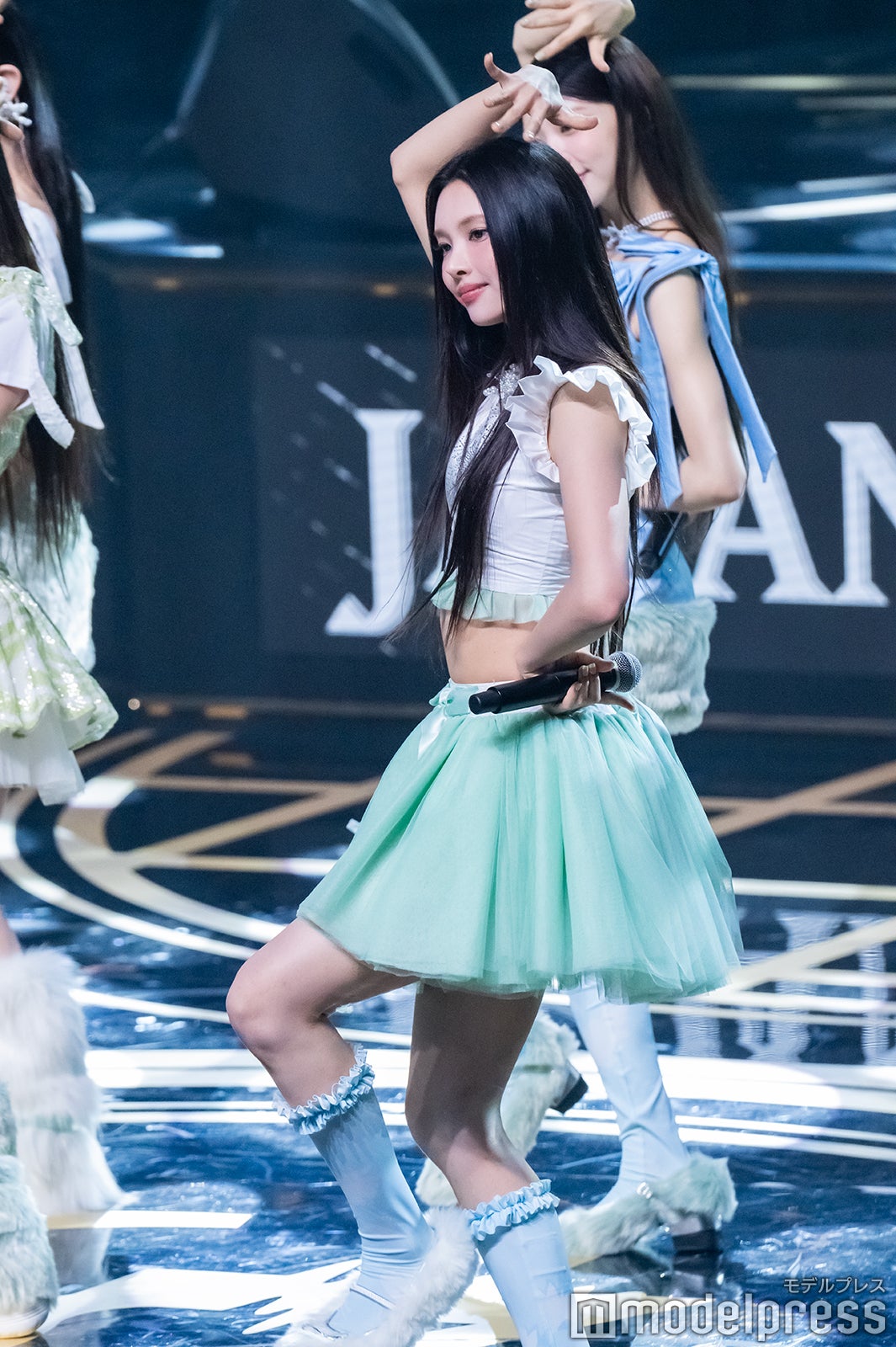 （C）モデルプレス