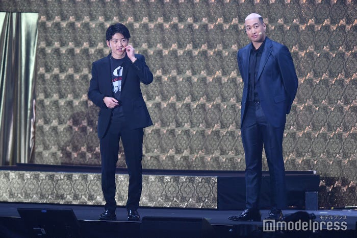 佐野玲於、関口メンディー(C)モデルプレス