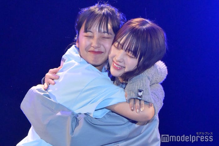 山之内すず、なえなの (C)モデルプレス