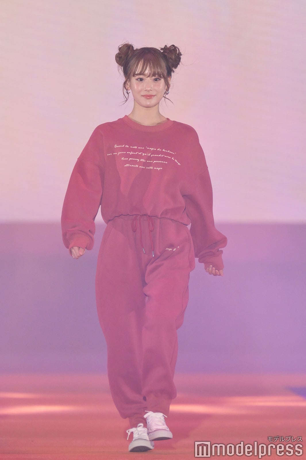 （C）モデルプレス