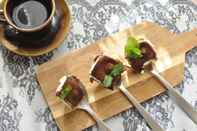 カルディ「ドルチェエゴティラミス」テーブルコーディネート