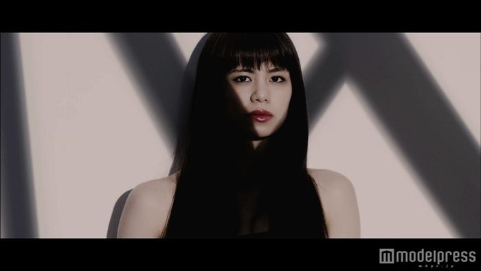 Flower「やさしさで溢れるように」MVより