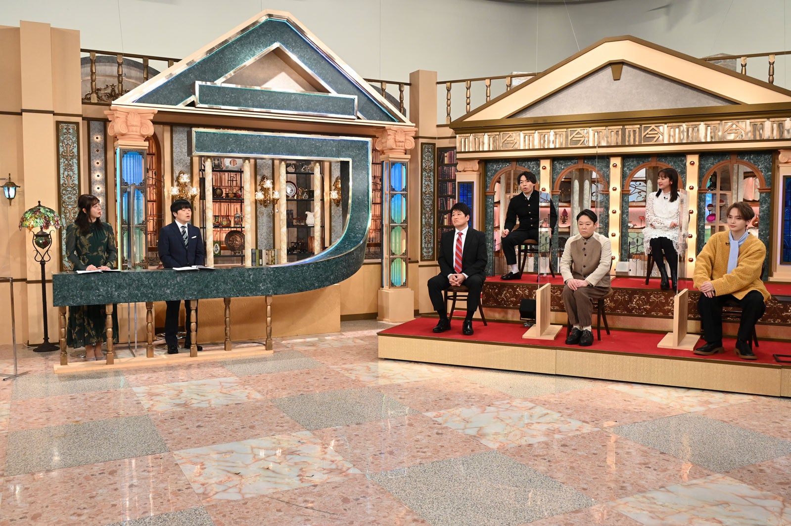 （左から）斎藤ちはる、バカリズム、林修、伊沢拓司、阿部サダヲ、平祐奈、玉森裕太 （C）テレビ朝日