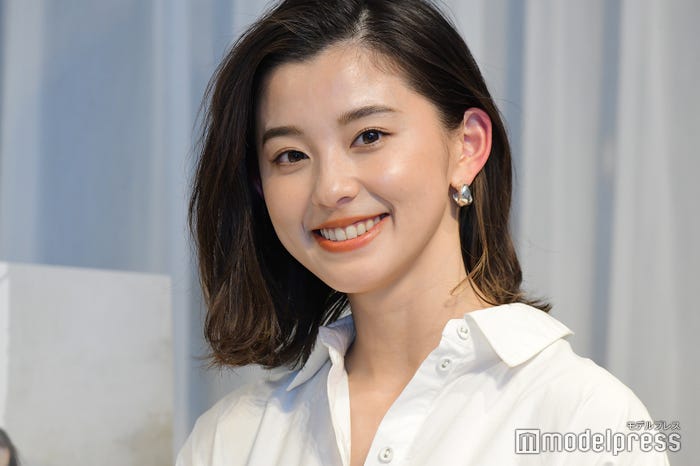 朝比奈彩(C)モデルプレス