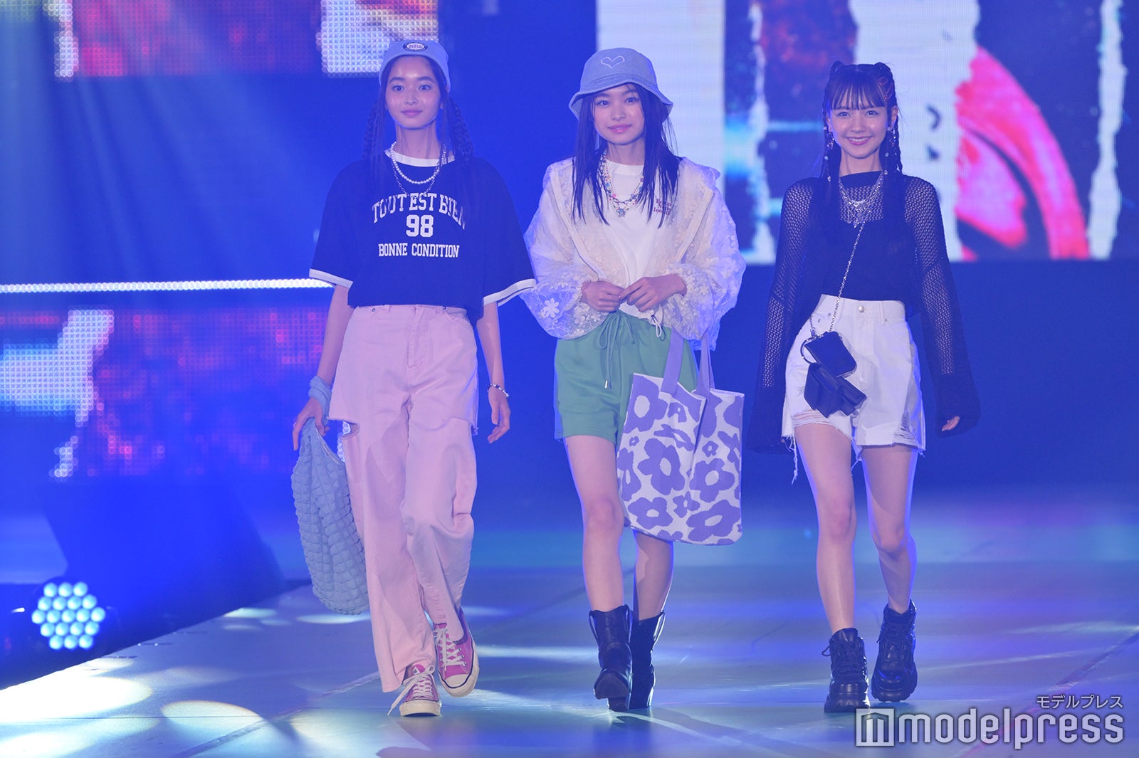 （C）モデルプレス