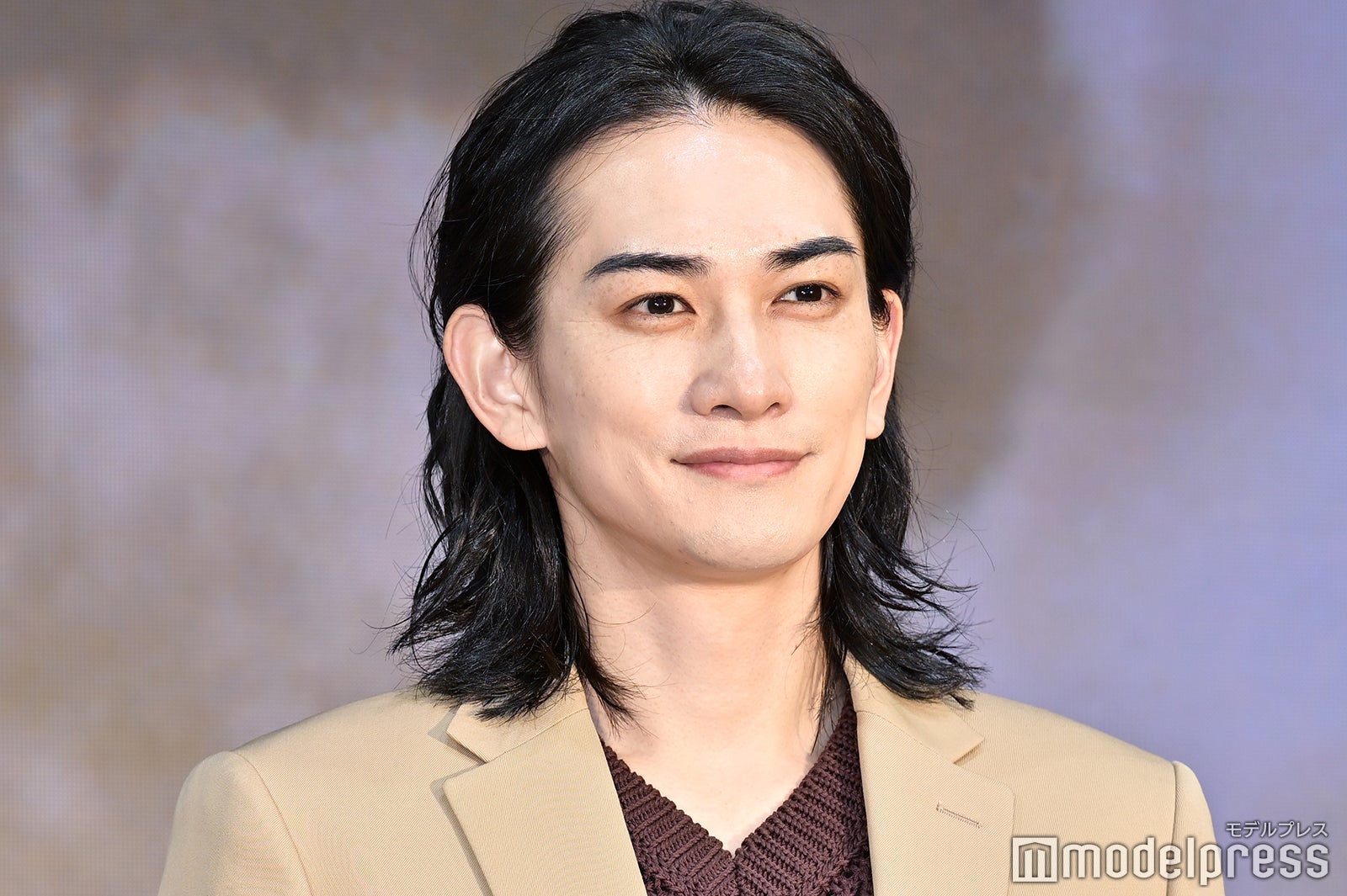 町田啓太、ばっさりヘアカットで爽やか短髪に「凛々しい」「男前すぎる」と反響 - モデルプレス