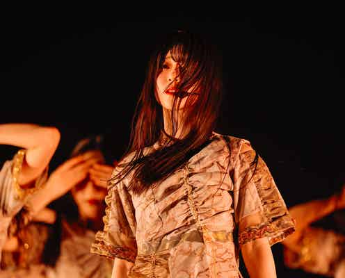 櫻坂46、東京ドームで見せた“暗闇と静寂” 山下瞳月センター「静寂の暴力」ステージが話題「すごすぎる」「鳥肌立った」【櫻坂46 IN東京ドーム】
