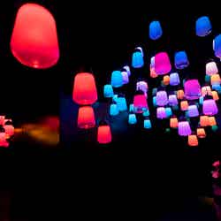 チームラボリコネクト:アートとサウナ 六本木/画像提供:チームラボ