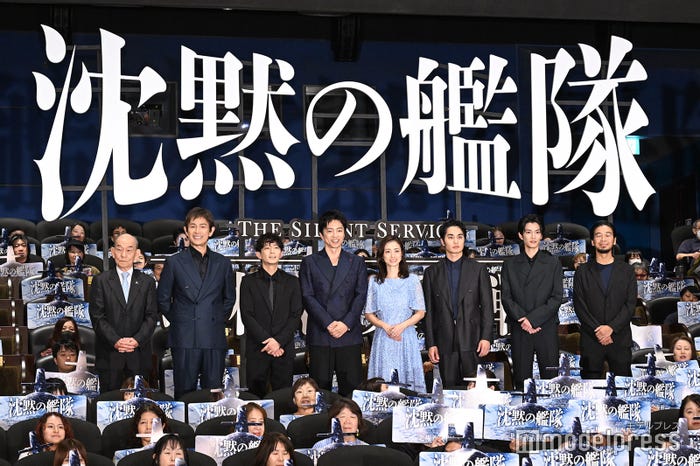 (左から)笹野高史、江口洋介、津田健次郎、大沢たかお、上戸彩、中村蒼、渡邊圭祐、吉野耕平監督(C)モデルプレス