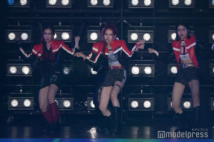 IS:SUE(C)モデルプレス