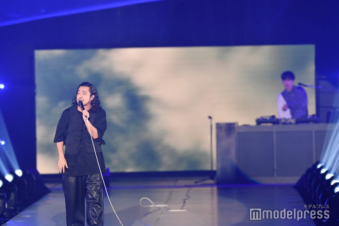 Creepy Nuts(C)モデルプレス