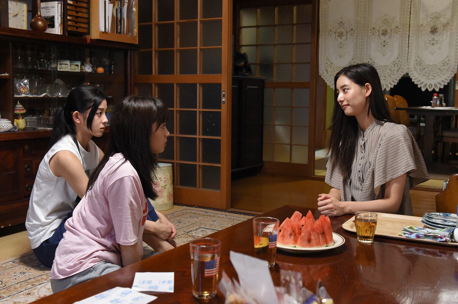 朝比奈彩、土屋太鳳、新木優子／「チア☆ダン」第8話より（C）TBS