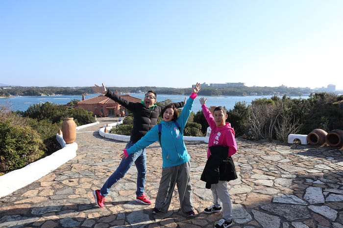 東野幸治、ベッキー、岡村隆史(C)日本テレビ