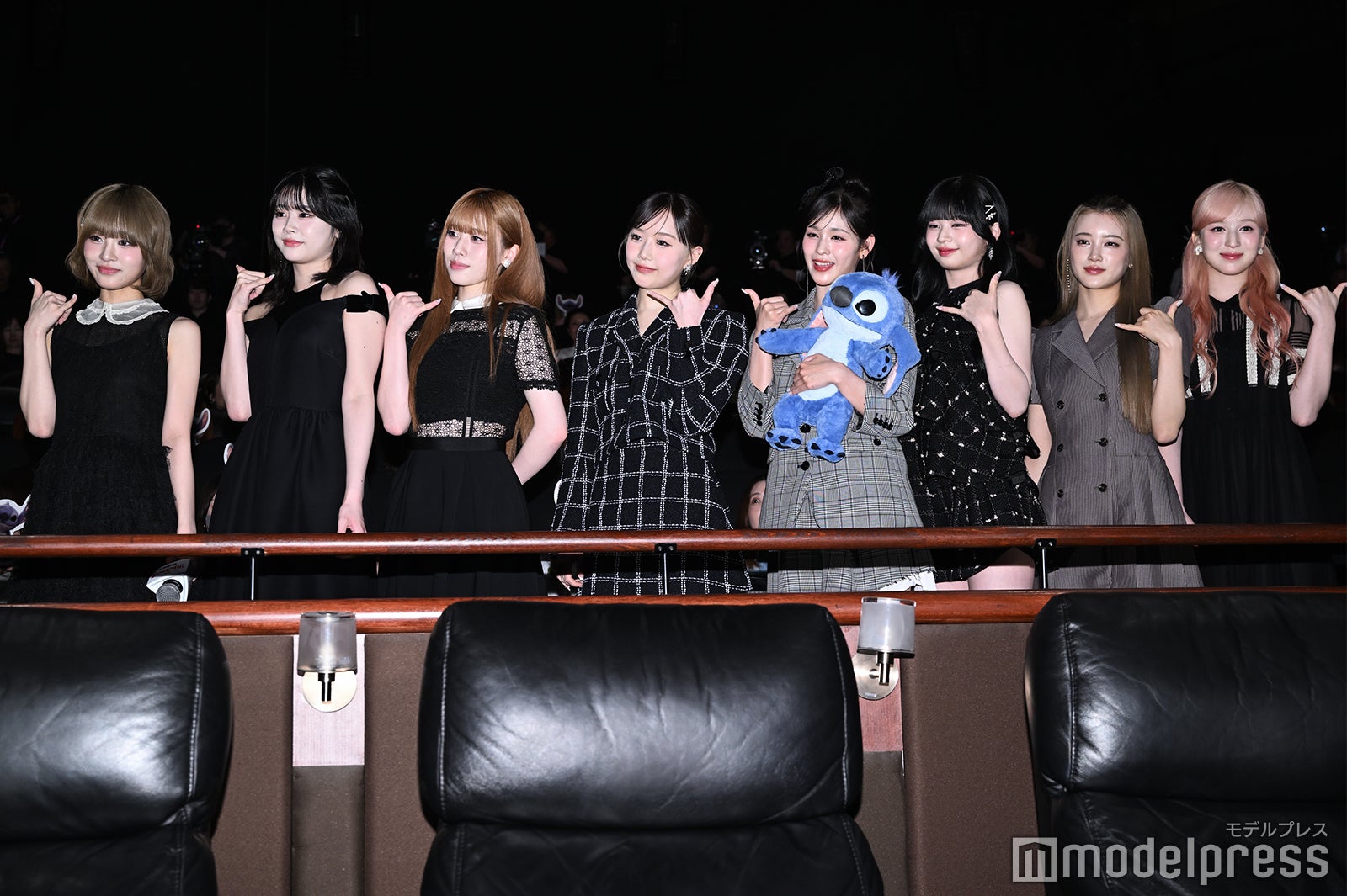 ME:I（左から）SHIZUKU（飯田栞月）、KOKONA（佐々木心菜）、AYANE（高見文寧）、KEIKO（清水恵子）、RAN（石井蘭）、RINON（村上璃杏）、MIU（櫻井美羽）、SUZU（山本すず）（C）モデルプレス