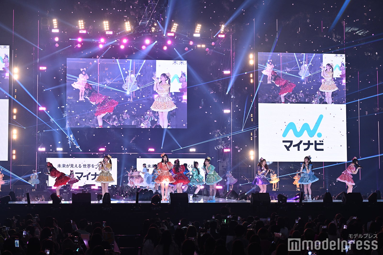 FRUITS ZIPPER（C）モデルプレス