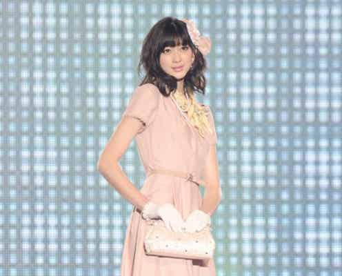 奇跡の9頭身モデル橋爪愛、人間離れした“美長脚”で観客を圧倒