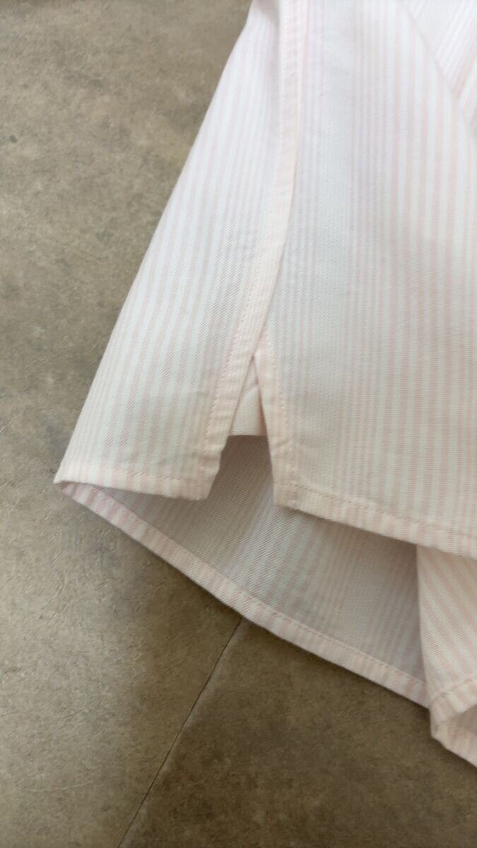 ユニクロオックスフォードシャツ　サイドスリット