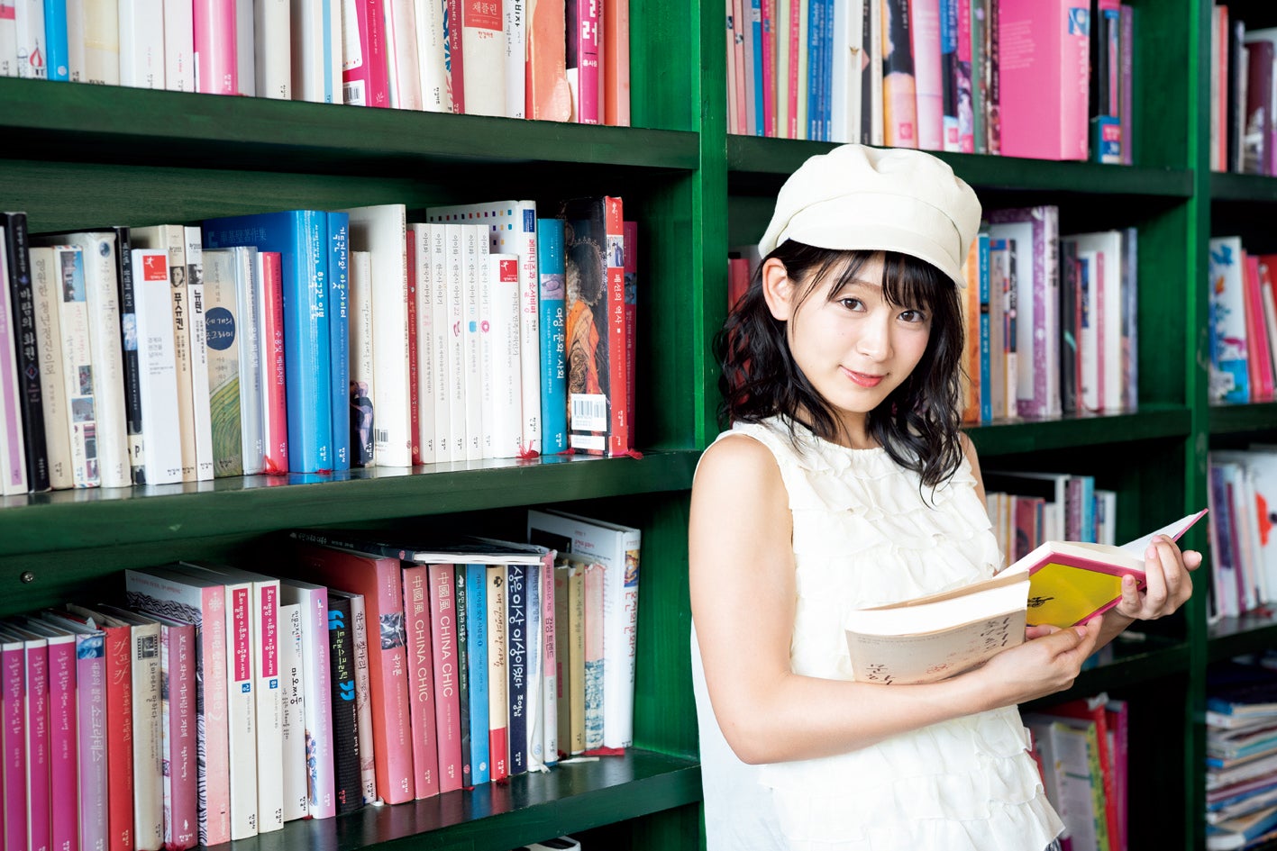 太田奈緒（C）木村哲夫、光文社