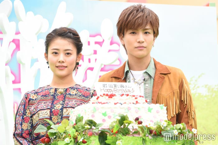 (左から)高畑充希、岩田剛典(C)モデルプレス