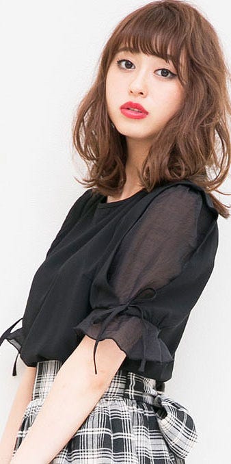 袖オーガンジーリボンブラウストップス「神戸レタス」2690円(税込)/画像提供:神戸レタス