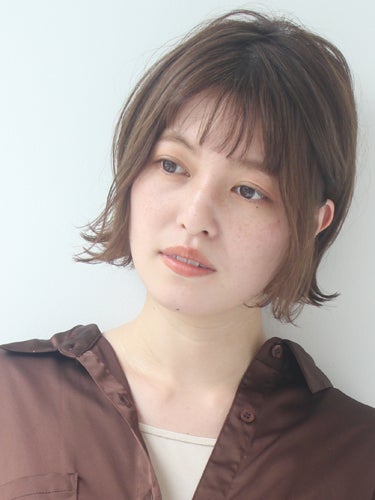 ぽっちゃりさんでも小顔見えが叶うショートボブ15選 丸顔に似合うシルエットとは モデルプレス ぽっちゃりさんでも小顔見えが叶うショートボブ15選 丸顔に似合うシルエットとは モデルプレス
