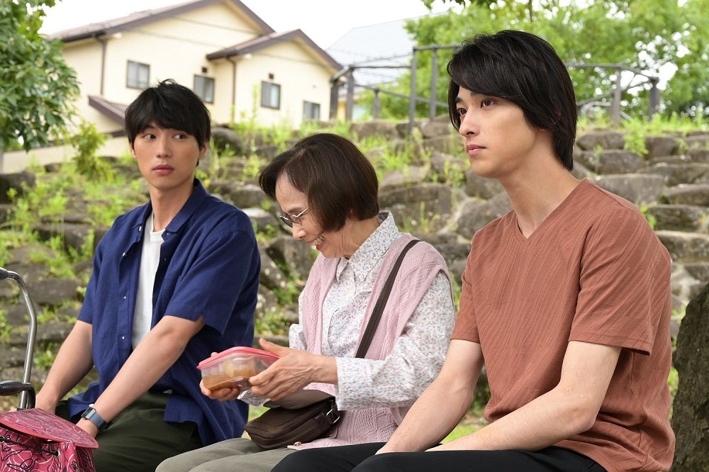 福士蒼汰、松金よね子、横浜流星（C）TBS