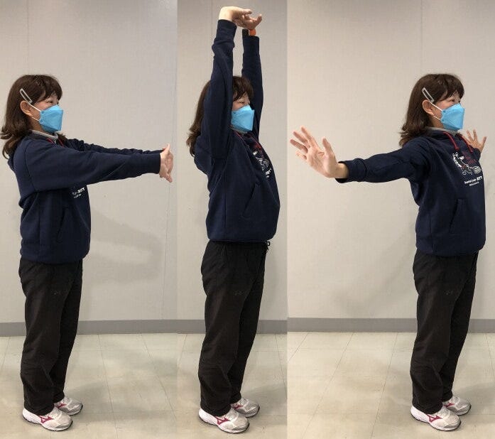 体の側面を気持ちよく伸ばすようにして実践してみよう。姿勢の改善にもつながる。