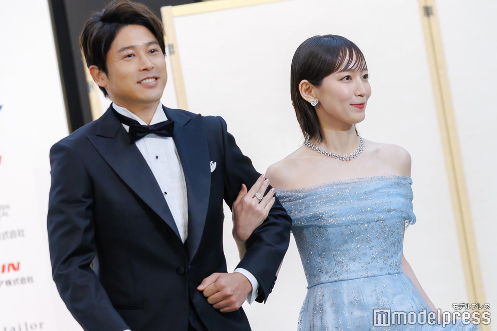 内田篤人、吉岡里帆（C）モデルプレス