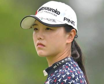 「なんかめっちゃパワーアップした感じしますね」人気女子ゴルファーが衝撃姿「国宝級に綺麗」「背筋に日頃の努力が」