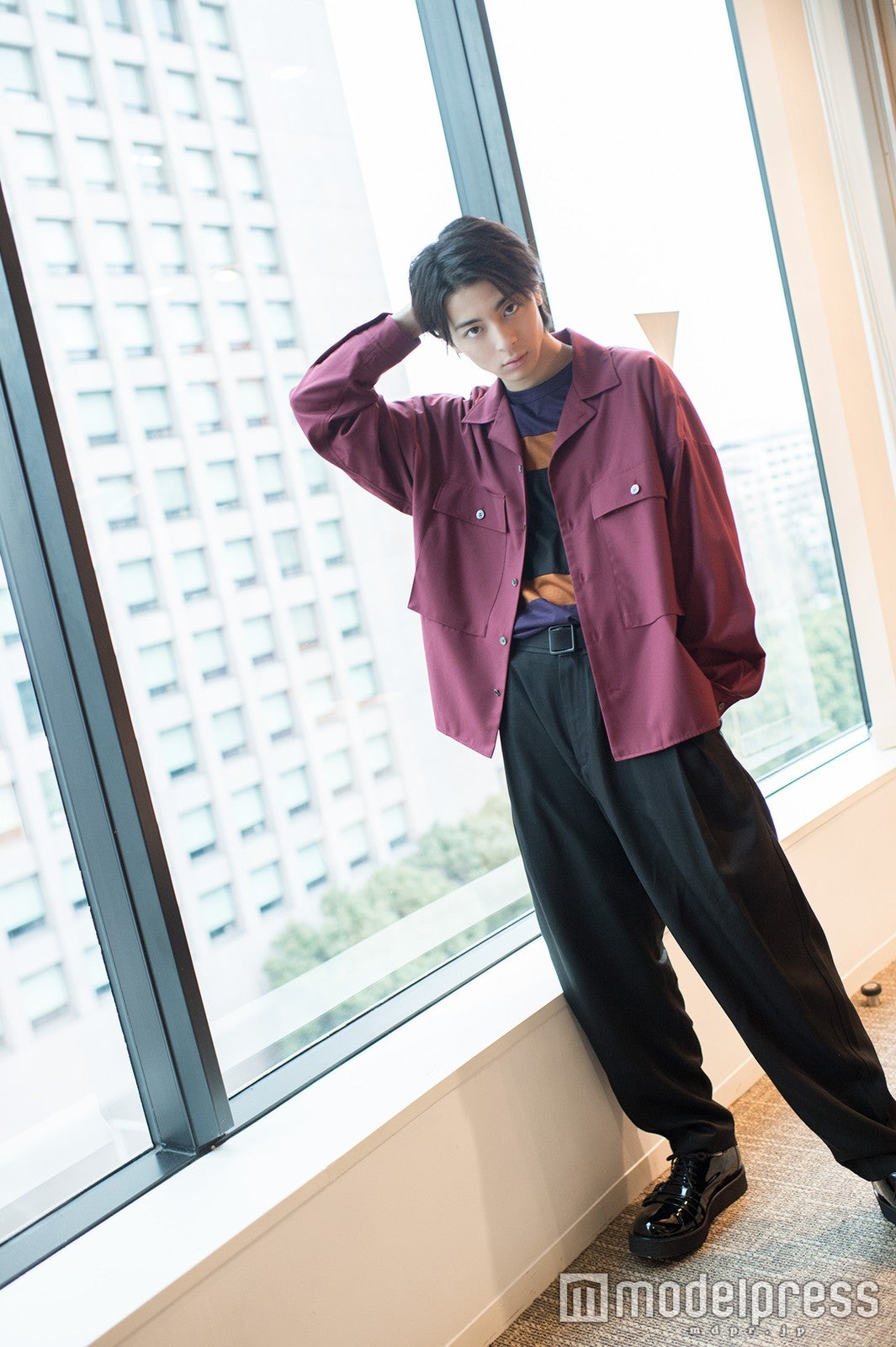 スタイリスト：石橋修一
ヘアメイク：堤紗也香