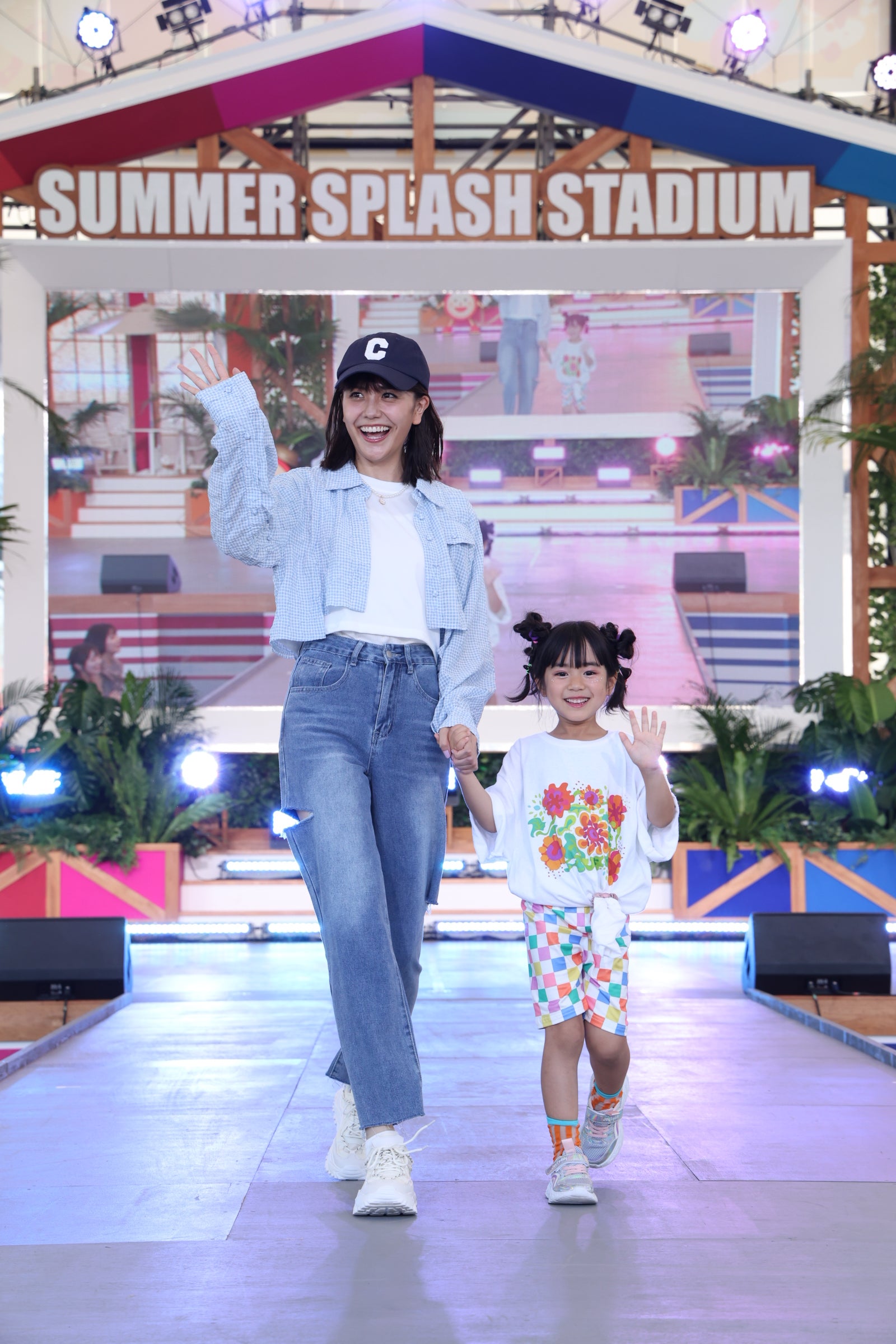 松井愛莉、山崎華乃子（※「崎」は正式には「たつさき」）（提供写真）