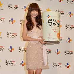 「マッコリ美人部」部長に就任したヨンア