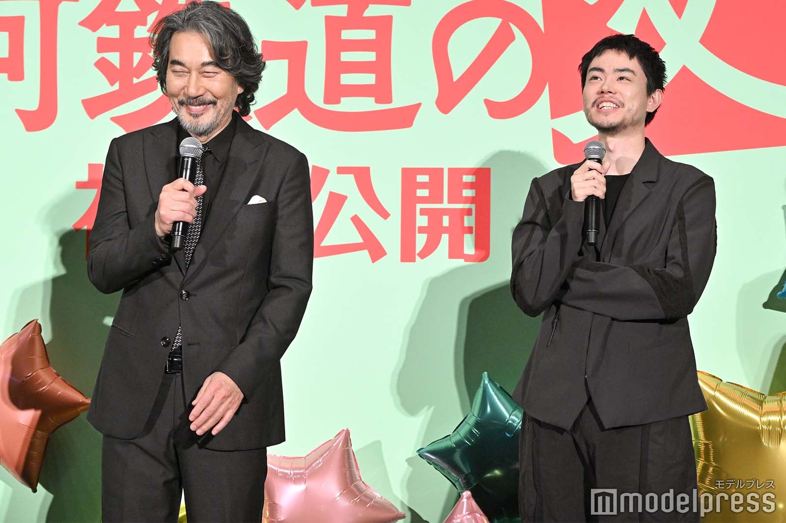 役所広司、菅田将暉（C）モデルプレス