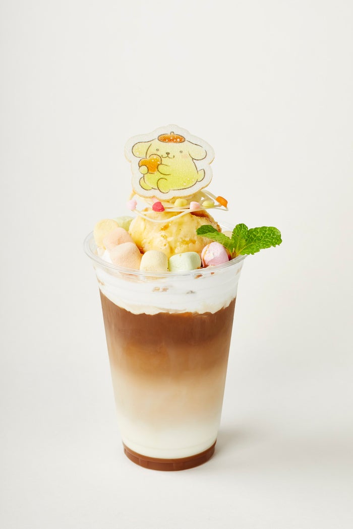 【ポムポムプリンマシュマロキャラメルラテ】(C)2022 SANRIO CO.,LTD.APPROVAL NO.L635651