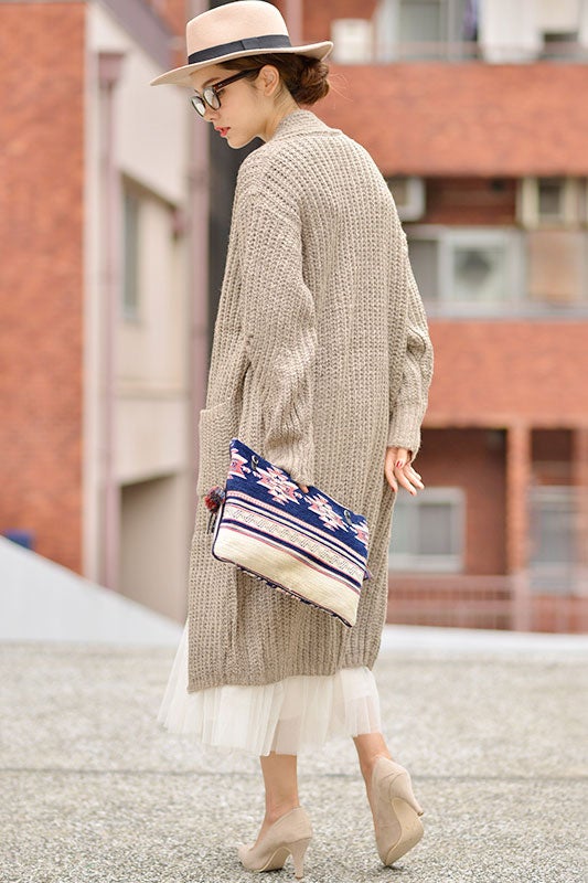 やわらか厚手ロングニットカーディガン「coca」4,990円（税込）／画像提供：coca