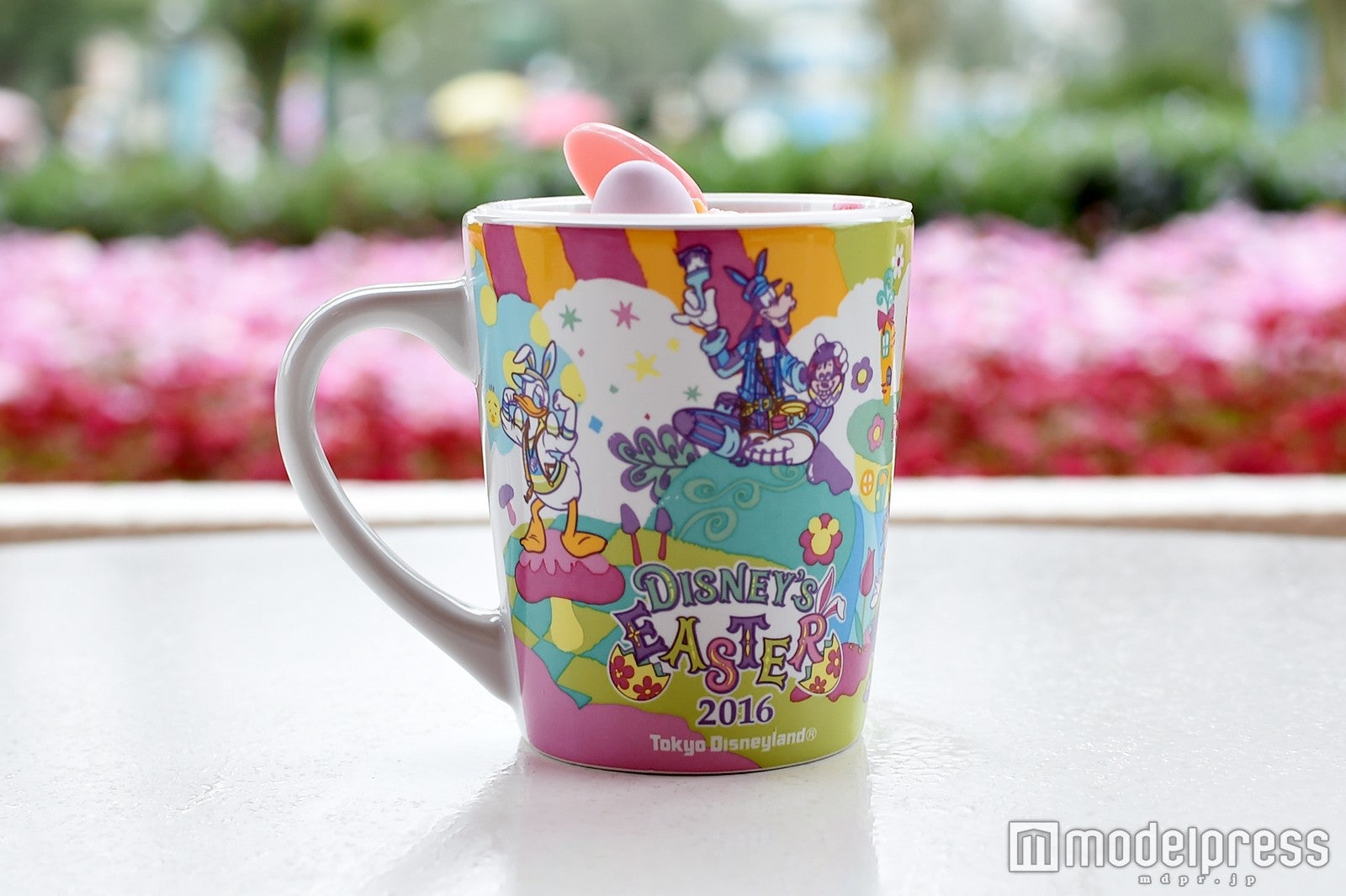 バニラ＆ラズベリームース、スーベニアカップ付き750円（C）モデルプレス