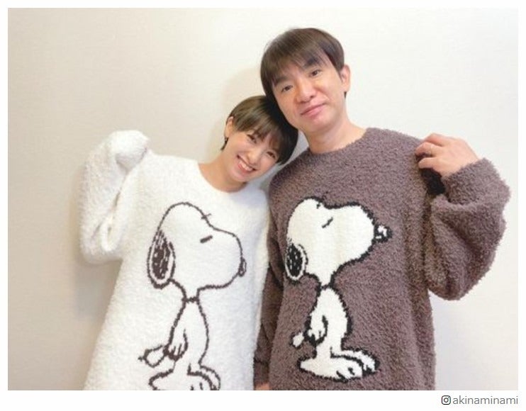 濱口優＆南明奈夫妻、“いい夫婦の日”にペアルック2ショット「こっちまで幸せ」と反響