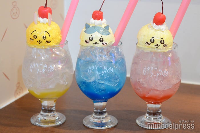 クリームソーダ各990円(税込)(C)モデルプレス