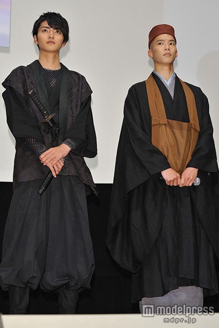 山本涼介、柳喬之